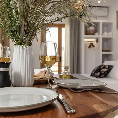 Saronada * Kinitharos